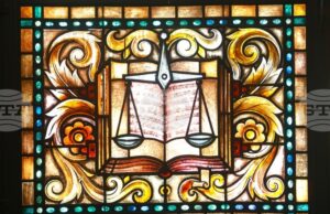 Софийската районна прокуратура повдигна обвинения на тримата младежи, задържани за хулигански действия в София