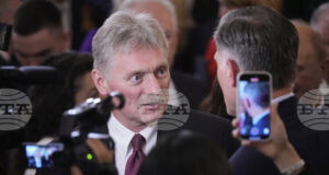 Кремъл заяви, че ще изчака да види как ще се развият преговорите между САЩ и Украйна за потенциален мирен план