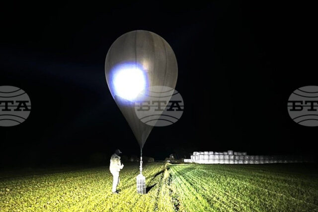 Летището на Вилнюс е затворено заради появата на балони с контрабанда