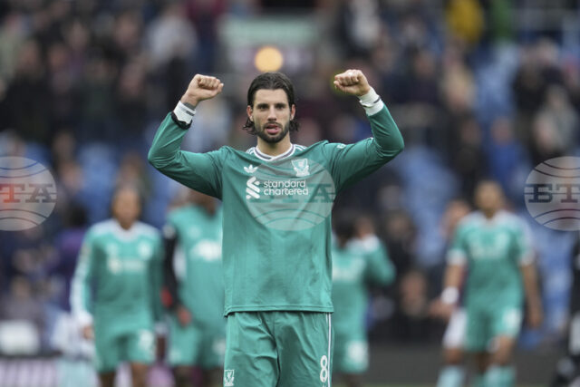 "Ливърпул трябва да запази борбения дух, ако иска да защити титлата си във Висшата лига", каза Доминик Собослай преди гостуването на Манчестър Сити