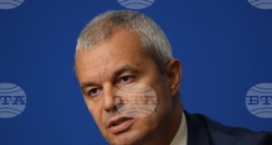 Лидерът на “Възраждане” Костадин Костадинов обсъди с представители на бизнеса във Варна предстоящия бюджет