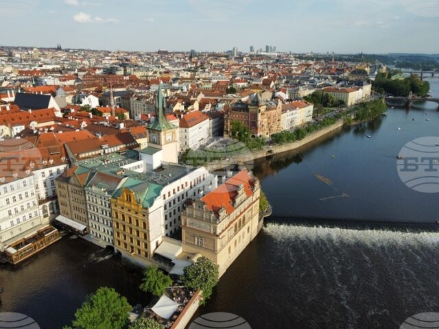 Лидерът на чешката крайнодясна партия „Свобода и пряка демокрация“ Томио Лидерът на чешката крайнодясна партия „Свобода и пряка демокрация“ Томио Окамура беше избран за председател на чешкия парламент