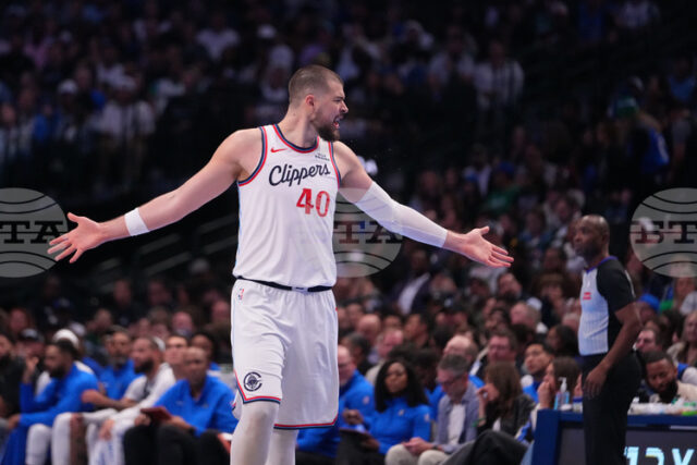 Лос Анджелис Клипърс победи Далас след две продължения в Националната Лос Анджелис Клипърс победи Далас след две продължения в Националната баскетболна асоциация