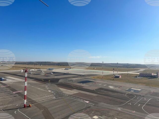 МОЛДПРЕС: Летище „Евгений Дога“ в Кишинев обяви търг за разширяване МОЛДПРЕС: Летище „Евгений Дога“ в Кишинев обяви търг за разширяване и модернизация на пътническия терминал