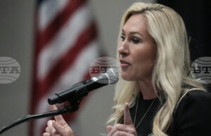 Марджъри Тейлър Грийн обвини Тръмп, че е изложил живота ѝ на опасност заради отправените от него критики срещу нея Марджъри Тейлър Грийн обвини Тръмп, че е изложил живота ѝ на опасност заради отправените от него критики срещу нея