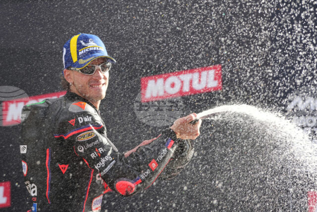 Марко Бедзеки спечели финалното състезание в шампионата по мотоциклетизъм в Марко Бедзеки спечели финалното състезание в шампионата по мотоциклетизъм в клас Moто GP