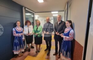 Министърът на образованието и кметът на Пловдив откриха обновеното общежитие на Езикова гимназия „Иван Вазов“