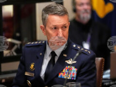 Най-високопоставеният американски военен посети военнослужещи в Пуерто Рико и на кораб в Карибско море на фона на засилващия се натиск върху Венецуела Най-високопоставеният американски военен посети военнослужещи в Пуерто Рико и на кораб в Карибско море на фона на засилващия се натиск върху Венецуела