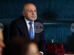 Най-логичният избор за особен управител на "Лукойл" е Румен Спецов, смята Томислав Дончев Най-логичният избор за особен управител на "Лукойл" е Румен Спецов, смята Томислав Дончев