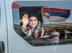 една година от рухването на козирката на жп гарата в Нови Сад