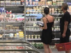 От днес цените на всички стоки и услуги трябва да са изписани и в лева, и в евро