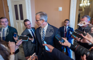 Няколко американски медии съобщиха за постигнато споразумение за слагане на край на бюджетната парализа Няколко американски медии съобщиха за постигнато споразумение за слагане на край на бюджетната парализа