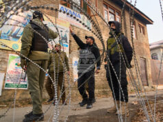 ОБНОВЕНА
                                                                                                Девет души загинаха, а 32 са ранени при експлозия на конфискувани експлозиви в полицейски участък в Кашмир