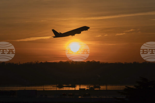 ОБНОВЕНА Трафикът на летището в Айндховен е спрян заради забелязани дронове