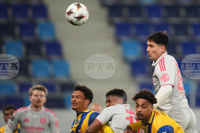 Олимпик Лион разгроми Макаби Тел Авив и излезе начело в класирането на Лига Европа