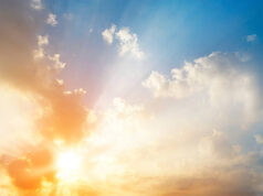 Очаква ни топъл и слънчев уикенд Слънце и дъжд днес