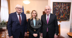 Очаквам в София парламентаристите от държавите членки на ПАЧИС да вземат далновидни решения, каза председателят на НС Рая Назарян