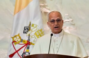 Папата призова ливанците да си останат в страната