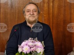 Писателят Любомир Котев на 75: Не бих написал всичките си книги, ако не беше моят град и не ми бяха близки неговите хора Писателят Любомир Котев на 75: Не бих написал всичките си книги, ако не беше моят град и не ми бяха близки неговите хора