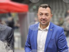 Подадените заявления за пропаднали площи са 5000, почти 300 000 дка са засегнатите земи, каза зам.-министър Янислав Янчев в Русе Подадените заявления за пропаднали площи са 5000, почти 300 000 дка са засегнатите земи, каза зам.-министър Янислав Янчев в Русе