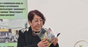 Поетесата Радосвета Златева представи творчеството си в Кюстендил