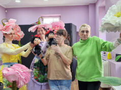 Послание за търпеливост и учтивост носи премиерният детски спектакъл „Две калинки“ на хасковския театър, каза режисьорът му Ева Кьосовска