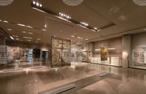 Посолството на България в Гърция представя изложбата „Атон в рисунки и фотографии“ в Атина