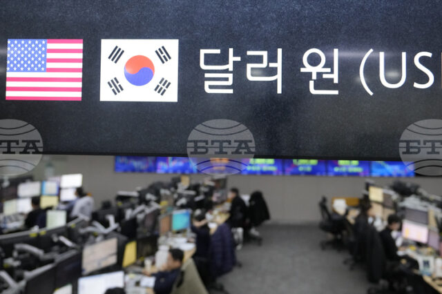 Правителството на Южна Корея и управляващата партия планират да намалят Правителството на Южна Корея и управляващата партия планират да намалят данък дивидент