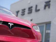 Продажбите на нови електромобили "Тесла" се понижават драстично в скандинавските страни през октомври