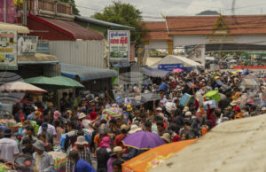 Противопехотна мина рани китайски гражданин, за когото се твърди, че се е опитал да премине незаконно от Камбоджа в Тайланд