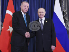 Путин и Ердоган обсъдиха мирния план за Украйна в телефонен разговор, заяви Кремъл