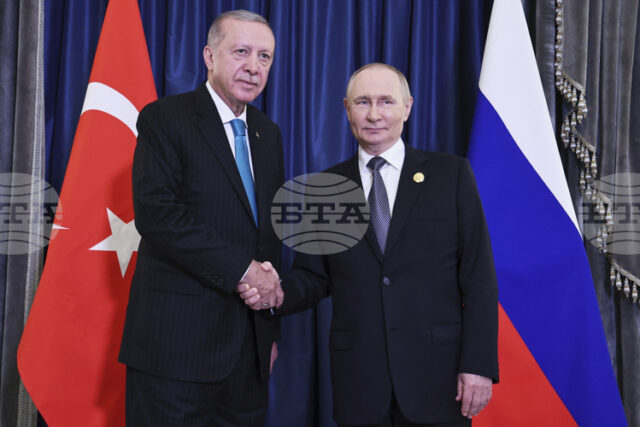 Путин и Ердоган обсъдиха мирния план за Украйна в телефонен разговор, заяви Кремъл