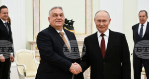 Путин лично изпрати унгарския премиер Орбан на излизане от Кремъл след среща, продължила близо четири часа