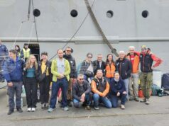 Първата група от 34-тата българска антарктическа експедиция отплава на юг към Антарктика с чилийския кораб „Ахилес 41“
