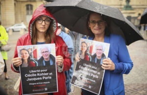 РАЗШИРЕНА
                                                                                                Иран освободи френските граждани Сесил Колер и Жак Пари, съобщи френският президент Макрон