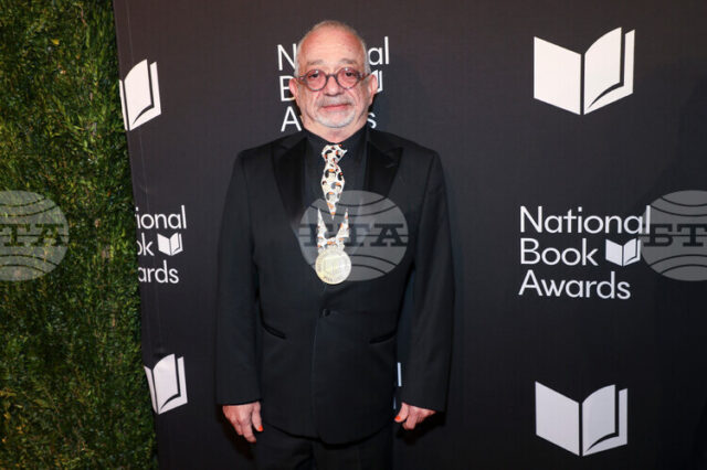 Раби Аламедин и Патриша Смит спечелиха американската Национална литературна награда