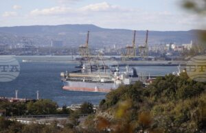 Ройтерс: Износът на петрол от руското пристанище Новоросийск бе възобновен два дни след украинска атака