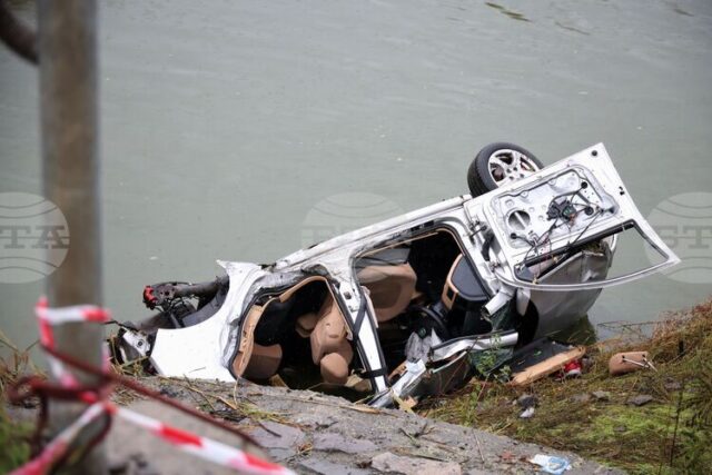 Румънец, обвинен за смъртта на шестима мигранти при катастрофа в Румънец, обвинен за смъртта на шестима мигранти при катастрофа в Бургас, е задържан за 72 часа