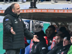 Ръководството на Хайденхайм подкрепи треньора Франк Шмид въпреки последното място на тима в Бундеслигата