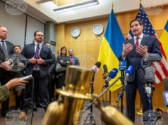 Американският държавен секретар Марко Рубио говори пред журналисти след разговорите в Женева - 23.11.2025 г.