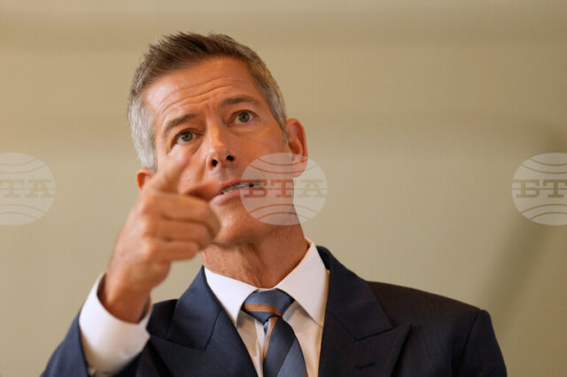 САЩ може да намалят с 10% въздушния трафик от петък, САЩ може да намалят с 10% въздушния трафик от петък, ако не бъде постигнато споразумение за бюджета