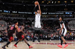 Сан Антонио Спърс победи Чикаго Булс в НБА