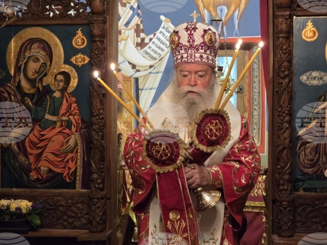 Свети Архангел Михаил е правил и прави много чудеса, каза Свети Архангел Михаил е правил и прави много чудеса, каза Ловчанският митрополит Гавриил на храмовия празник на Чекотинския манастир