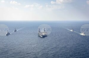 Северна Корея заплаши с "по-настъпателни действия" в отговор на пристигането на американски самолетоносач в Южна Корея Северна Корея заплаши с "по-настъпателни действия" в отговор на пристигането на американски самолетоносач в Южна Корея