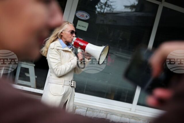 Служители на Националния осигурителен институт в Бургас поискаха увеличение на заплатите си