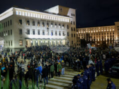 Спокоен е протестът в София от страната на Българската народна банка