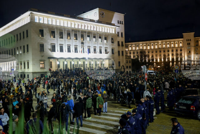 Спокоен е протестът в София от страната на Българската народна Спокоен е протестът в София от страната на Българската народна банка