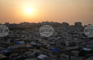 Според хуманитарна организация десетки хиляди жители на Газа все още са без подслон в навечерието на зимата Според хуманитарна организация десетки хиляди жители на Газа все още са без подслон в навечерието на зимата