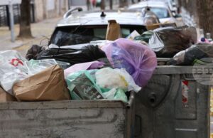 Столична община ще даде информация за временната организация на сметосъбирането в три района на София