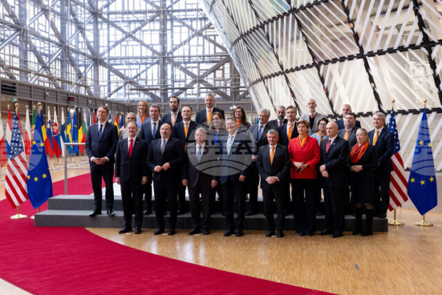 Стоманата е приоритет за ЕС и делегация от Брюксел ще пътува за разговори във Вашингтон, каза еврокомисарят по търговията Марош Шефчович